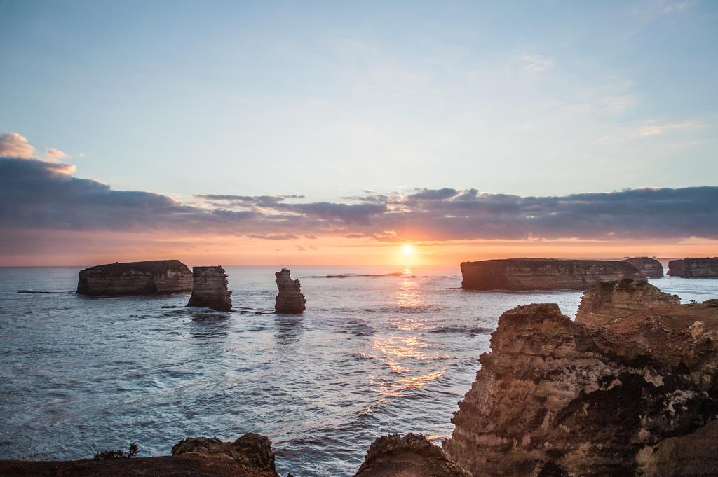 12 Apostles Accommodation Anchors Beach House With Sea Views Port Campbell Ruang foto