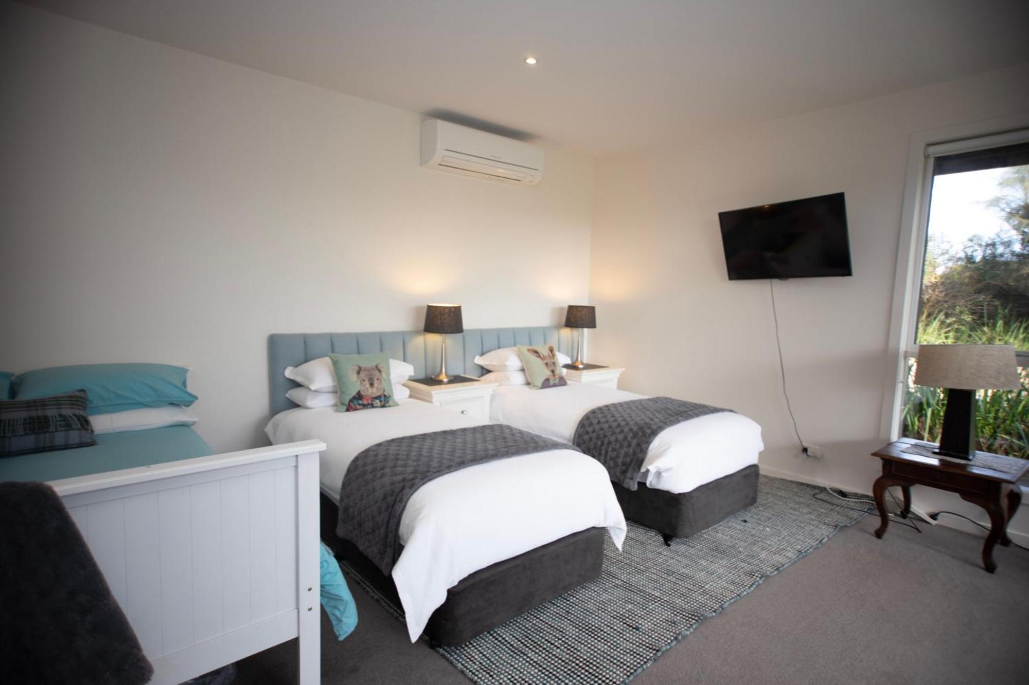 12 Apostles Accommodation Anchors Beach House With Sea Views Port Campbell Bagian luar foto